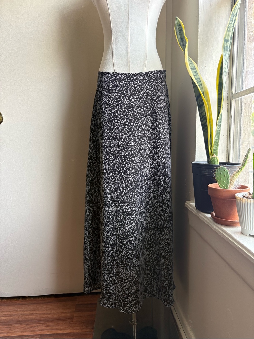 amanda smith 90s rice dot print maxi skirt